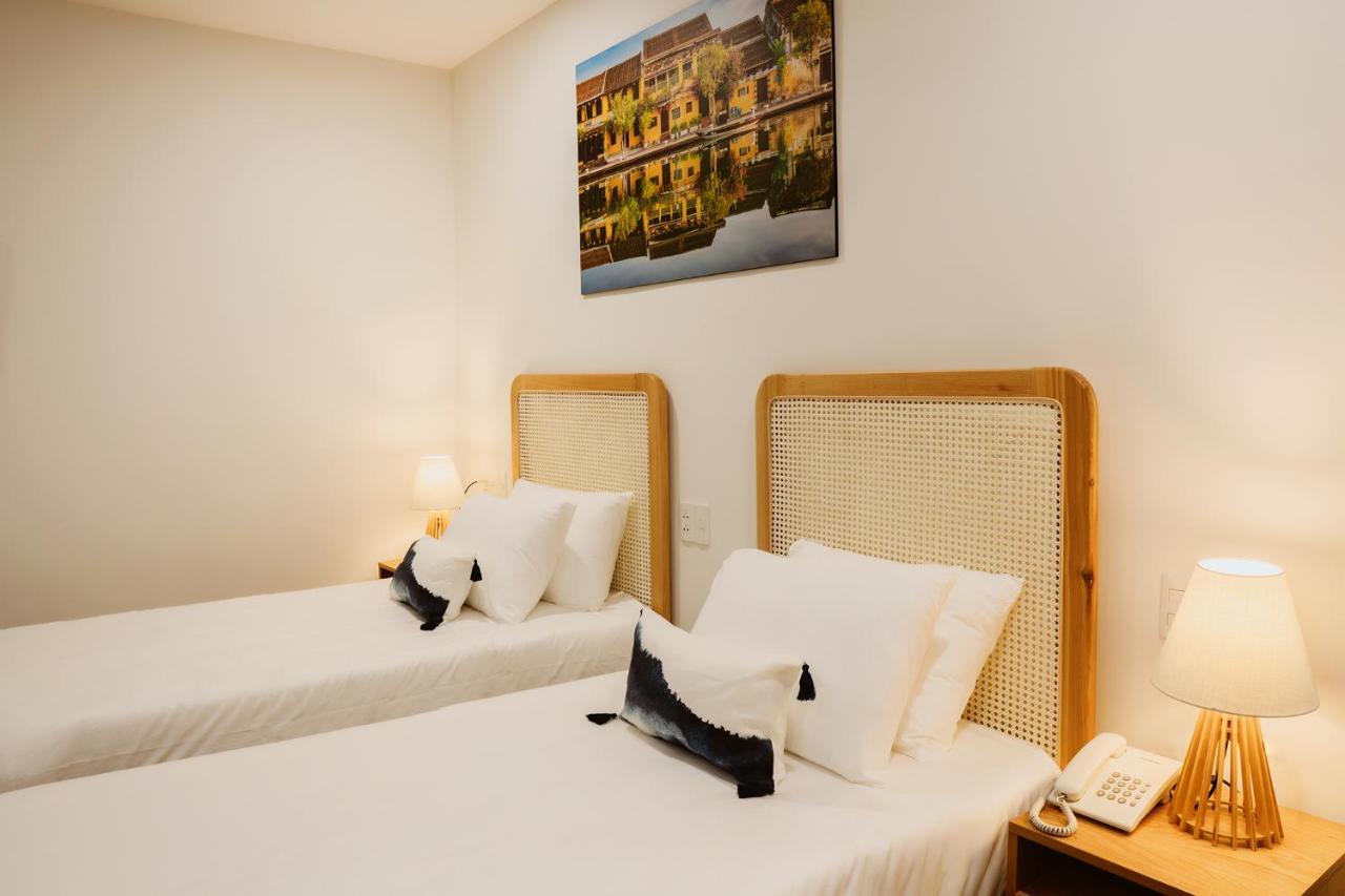 The Watermark Beachside Hotel ホイアン エクステリア 写真
