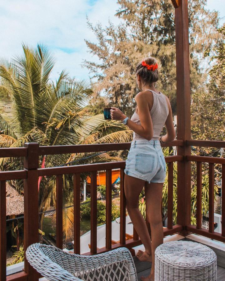 The Watermark Beachside Hotel ホイアン エクステリア 写真
